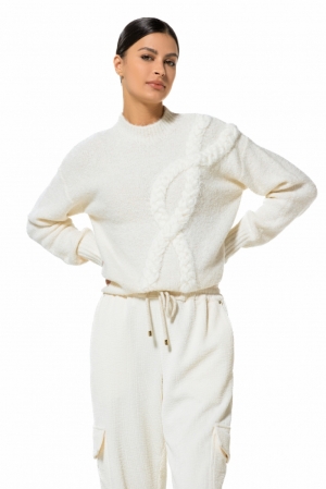 cosy rechtvallende pull 94 Ivory