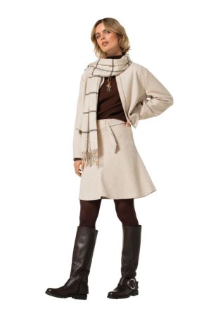 Korte vest in structuurstof 93 Cream